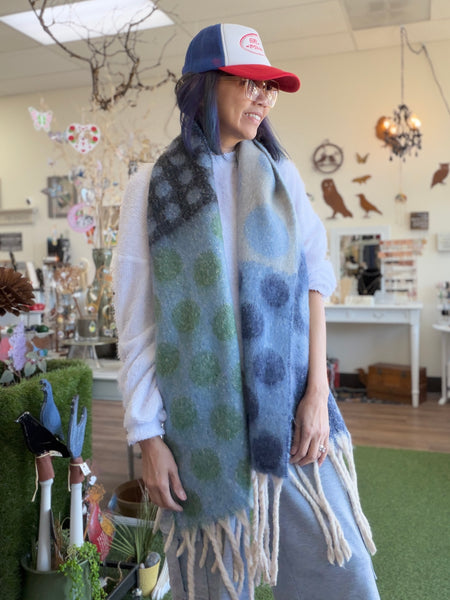 Scarvii - Bold Retro Polka Blanket Scarf