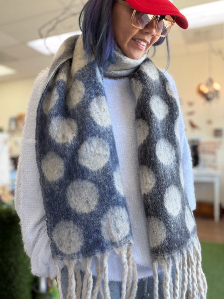 Scarvii - Bold Retro Polka Blanket Scarf