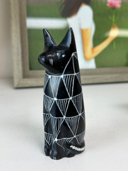 Handmade Soapstone Sitting Cat Paperweight/Hand Carved Miniature Figurines/Sculptures
