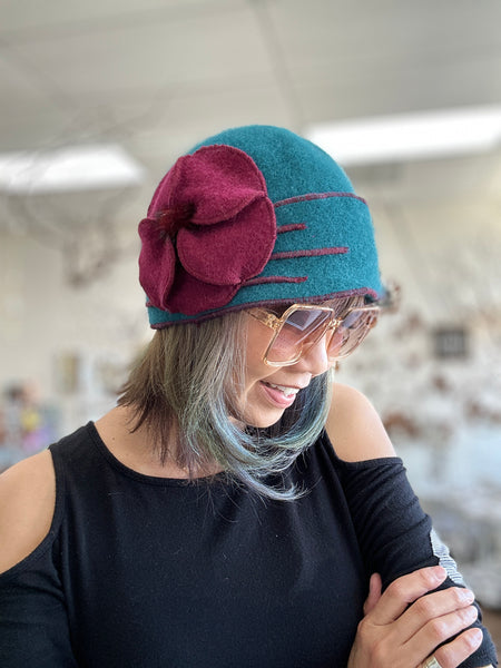 Magnolia Hat : Lana Boiled Wool Hat With Flower Accents