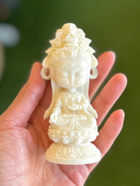 Beautiful White Kwan Yin Statue