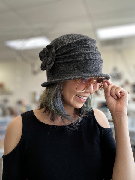 Ella Hat : Lana Boiled Wool Hat With Flower Accents