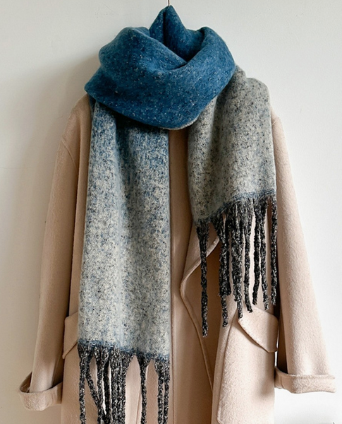 Pente Scarf: Gradient Fringe Blanket Scarf
