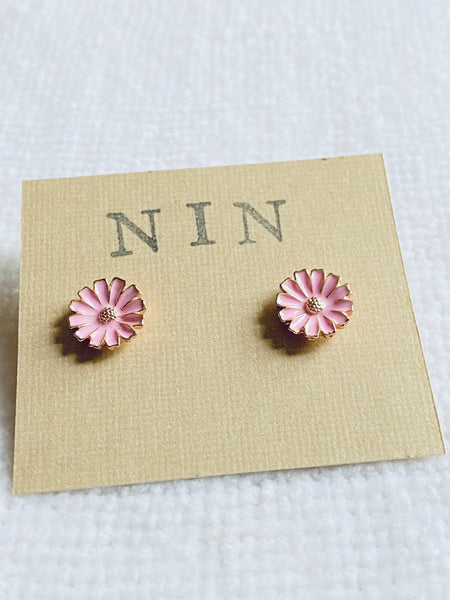 Pink Daisy Stud earrings