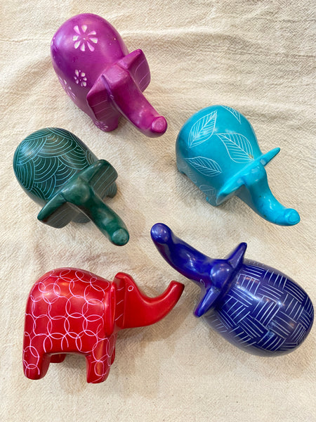 Handmade Soapstone Elephant Paperweight/Hand Carved Miniature Figurines/Sculptures