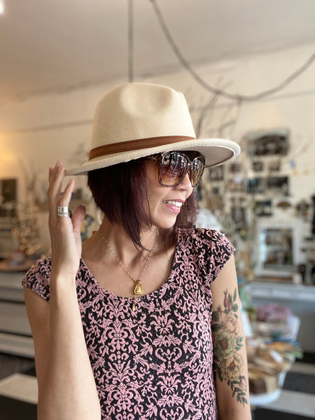 Cream Felt Medium Brim Fedora Hat