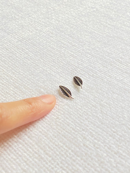 Leaf Oxidized 925 Sterling Silver Stud Earrings